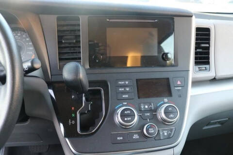 2016 Toyota Sienna L 7-Passenger