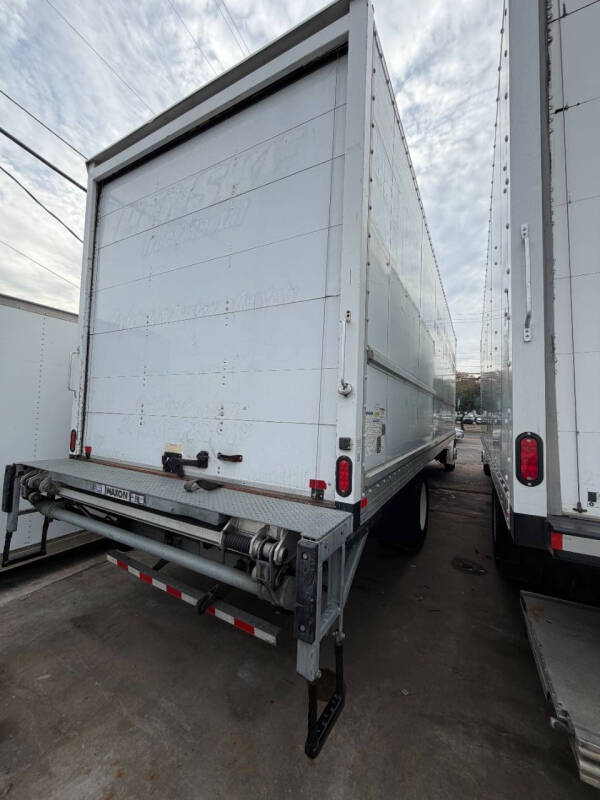 2020 Freightliner M2 106