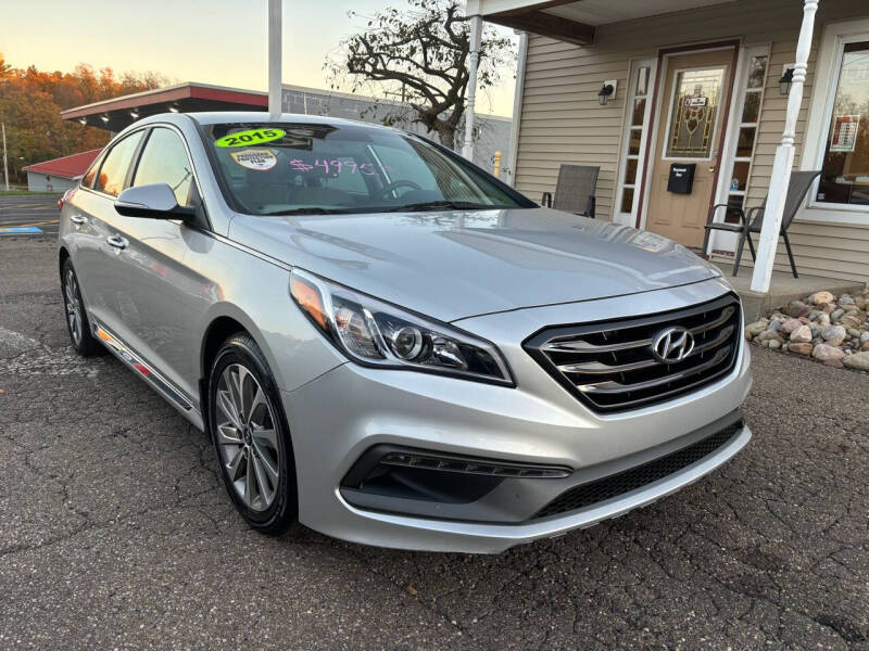 2015 Hyundai Sonata for sale at G & G Auto Sales in Steubenville OH