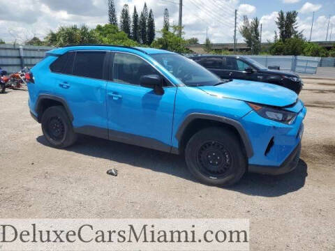 2020 Toyota RAV4 LE