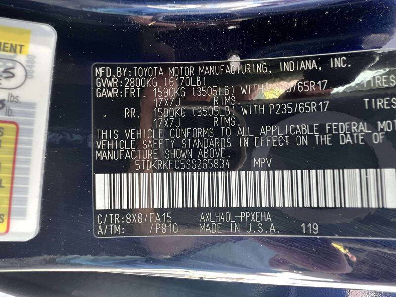 2025 Toyota Sienna LE 8-Passenger