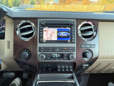 2011 Ford F-450 Super Duty Lariat