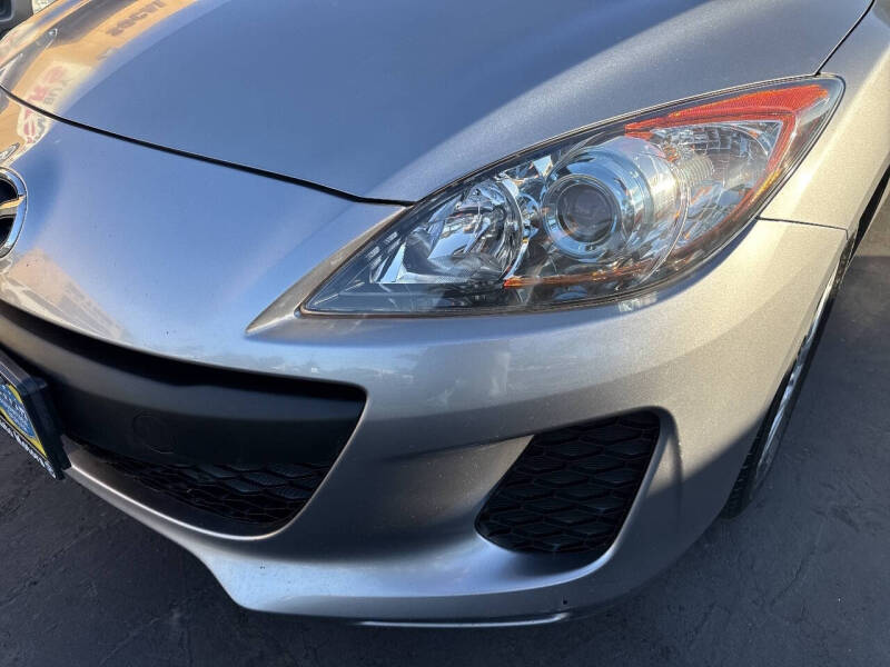 2013 Mazda MAZDA3 i Touring