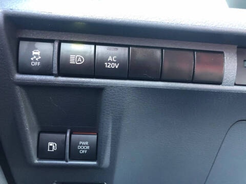 2024 Toyota Sienna XLE 7-Passenger