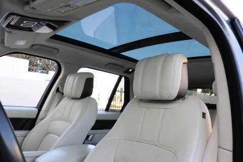 2020 Land Rover Range Rover P525 HSE