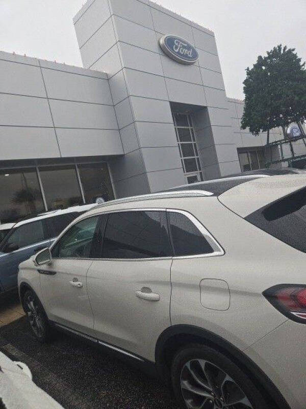 2021 Lincoln Nautilus Reserve