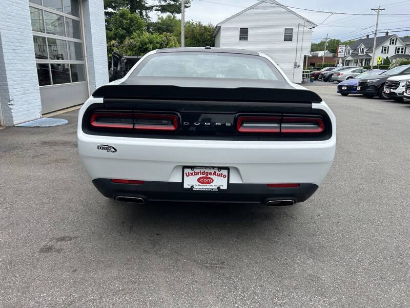 2016 Dodge Challenger SXT