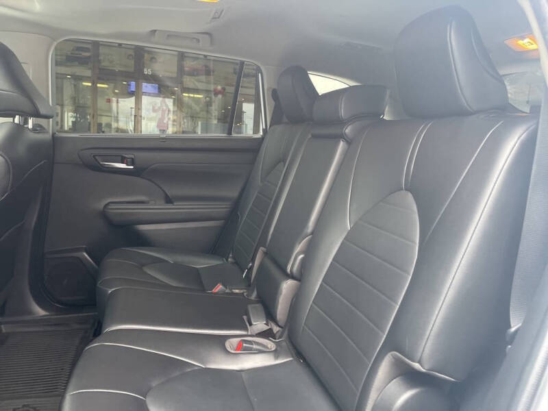 2022 Toyota Highlander XLE