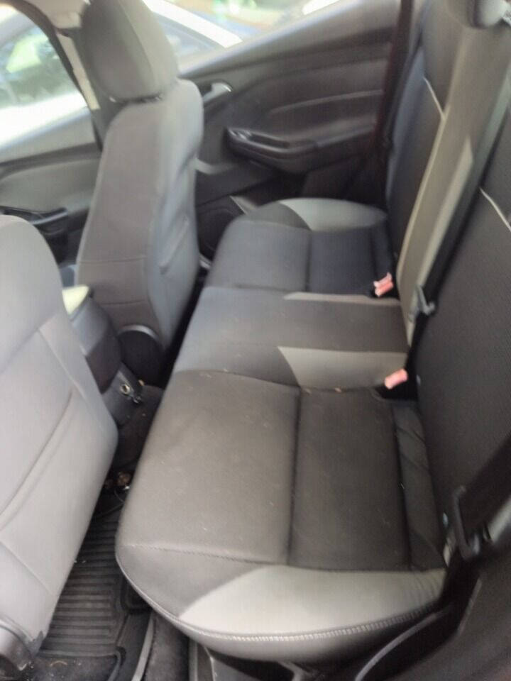 2014 Ford Focus Sedan - $6,950