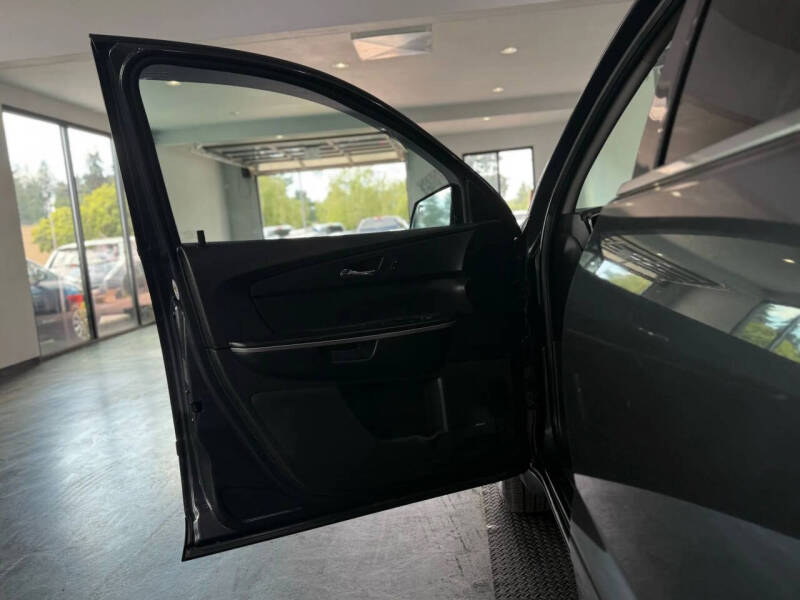 2011 Chevrolet Traverse LT