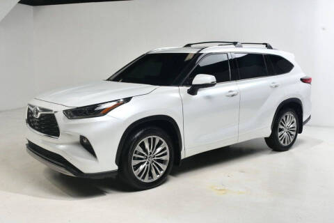 2022 Toyota Highlander Platinum