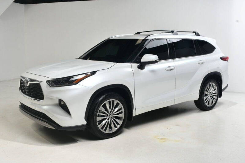 2022 Toyota Highlander Platinum