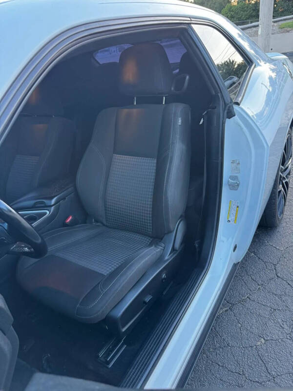 2020 Dodge Challenger SXT