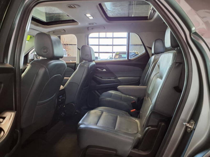 2021 Chevrolet Traverse LT Leather