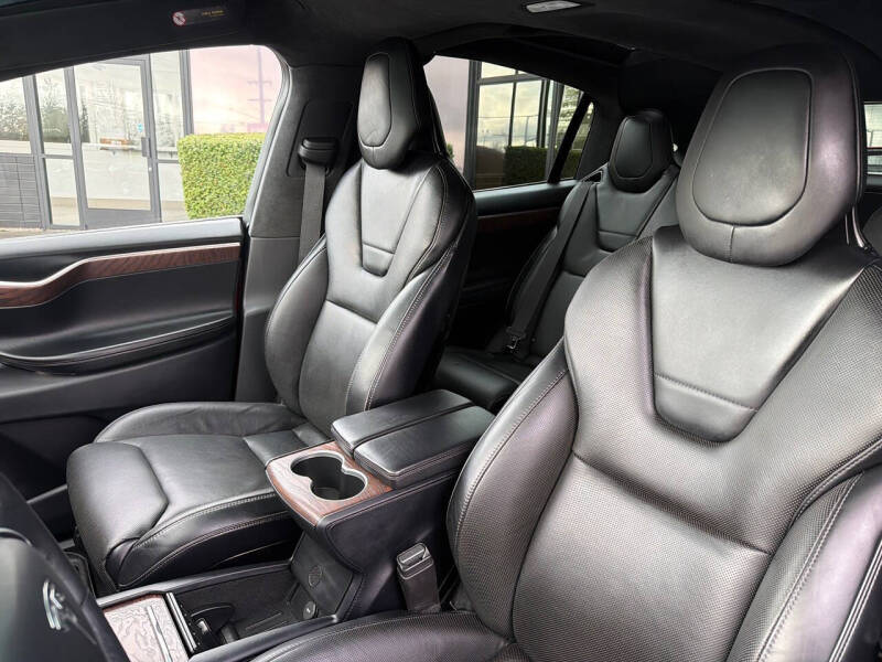 2016 Tesla Model X P90D