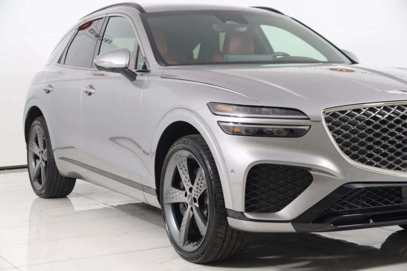 2023 Genesis GV70 2.5T Standard