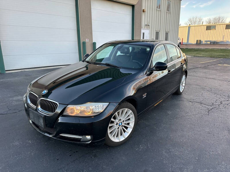 2011 BMW 3 Series for sale at Titan Motors LLC in Plainfield IL