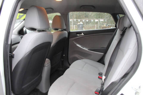 2012 Hyundai Accent SE