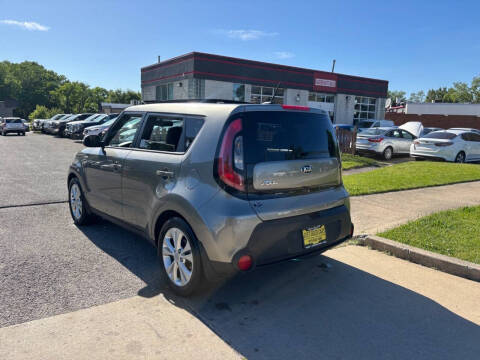 2014 Kia Soul +
