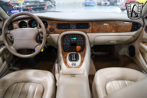 2001 Jaguar XJ-Series XJ8L