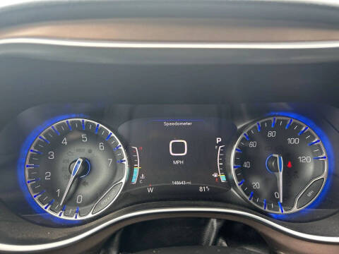 2017 Chrysler Pacifica Touring-L Plus