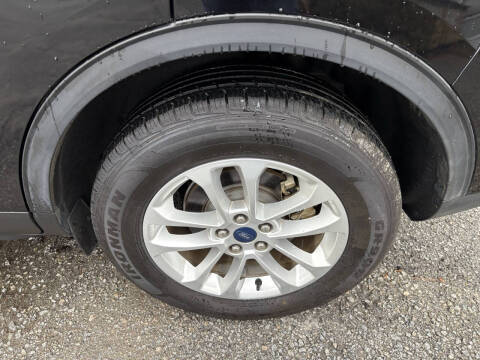 2022 Ford Escape Hybrid SE