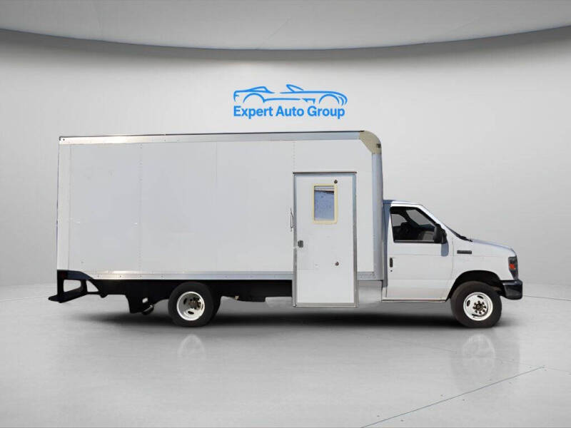 2017 Ford E-Series E-450 SD