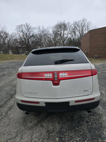 2019 Lincoln MKT Reserve