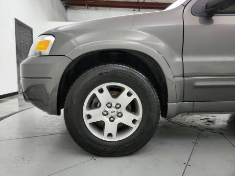 2005 Ford Escape Limited