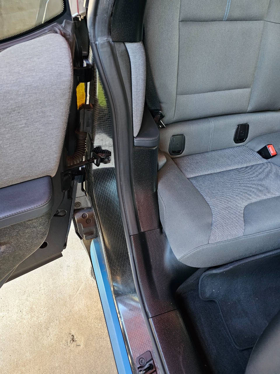 2017 BMW i3 38
