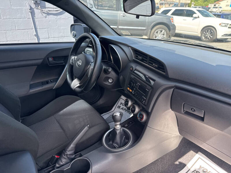 2012 Scion tC