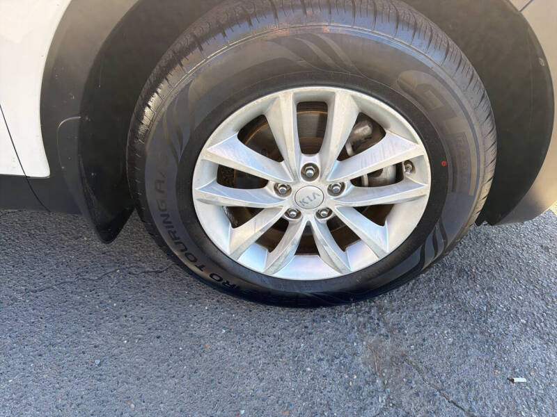 2016 Kia Sorento LX V6