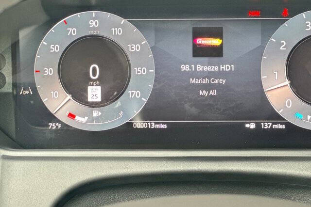 2026 Land Rover Range Rover Velar P250 Dynamic SE