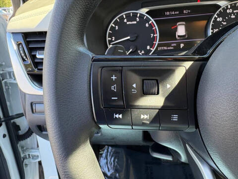 2022 Nissan Rogue SV