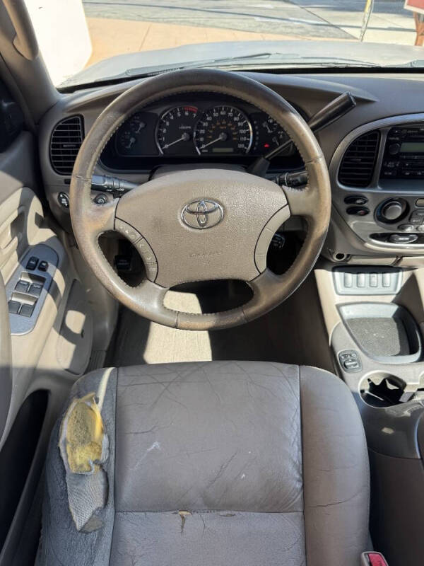 2005 Toyota Sequoia Limited