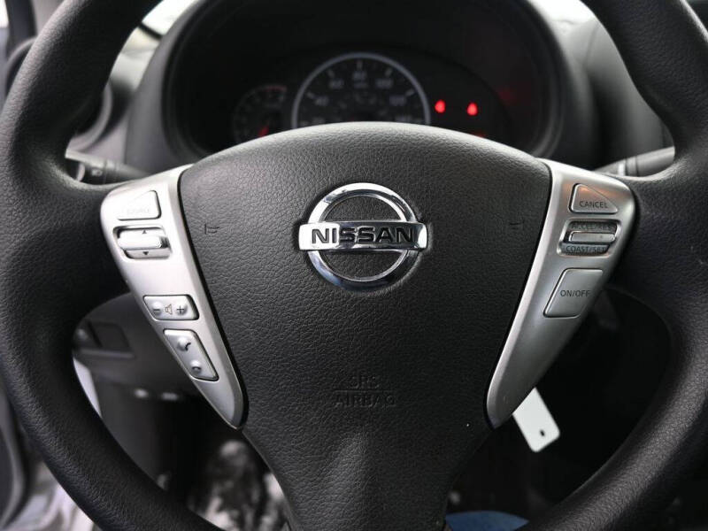 2019 Nissan Versa S Plus