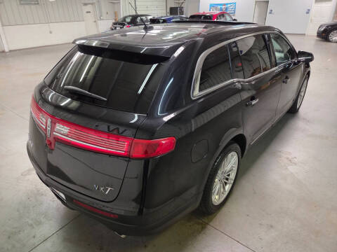 2019 Lincoln MKT Reserve