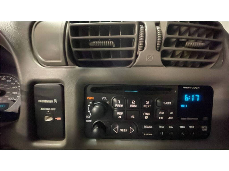 2002 Chevrolet S-10 LS