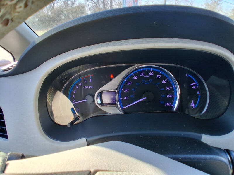 2011 Toyota Sienna XLE 8-Passenger