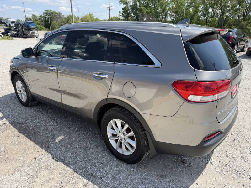2017 Kia Sorento LX