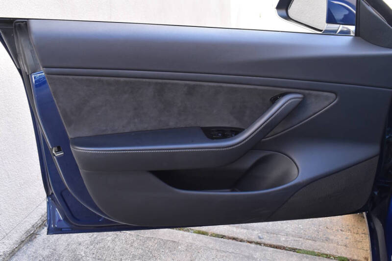 2018 Tesla Model 3 Mid Range