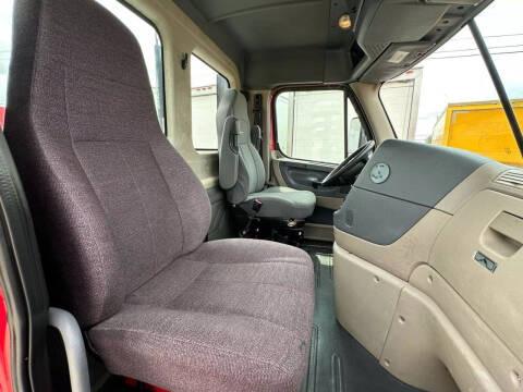 2016 Freightliner Cascadia