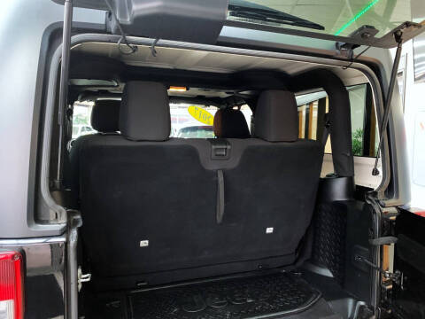 2017 Jeep Wrangler Willys Wheeler