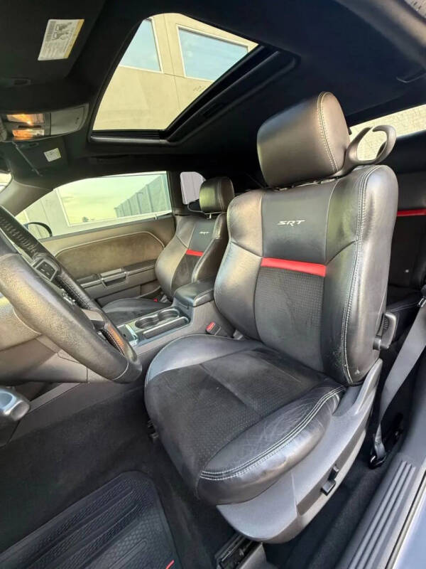 2010 Dodge Challenger SRT8