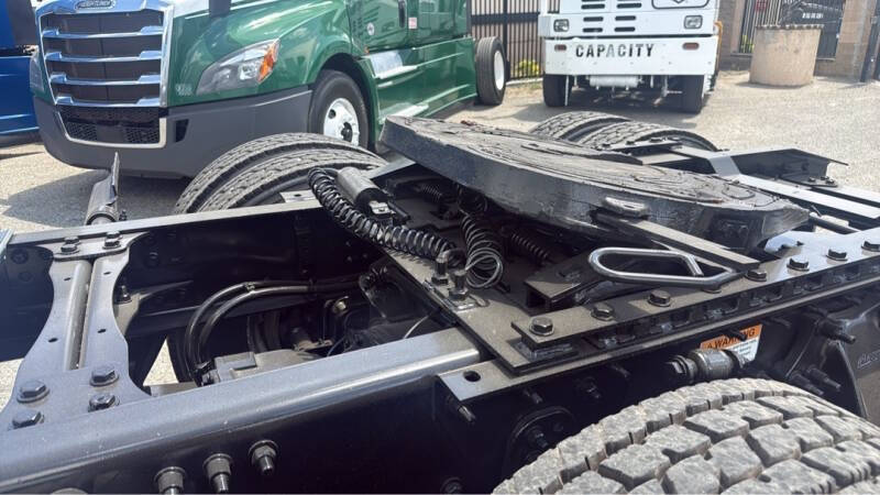 2019 Freightliner Cascadia