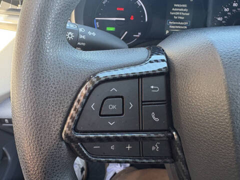 2022 Toyota Sienna LE 8-Passenger