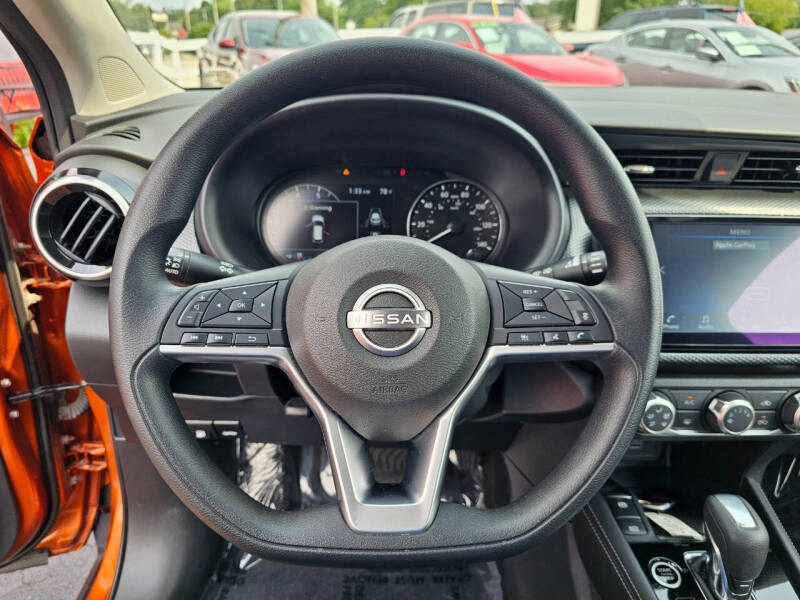 2023 Nissan Kicks SV