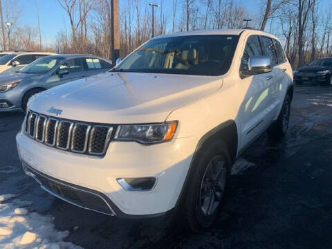 2019 Jeep Grand Cherokee for sale at Lighthouse Auto Sales in Holland MI