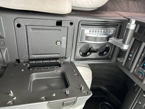 2005 HUMMER H2 Lux Series