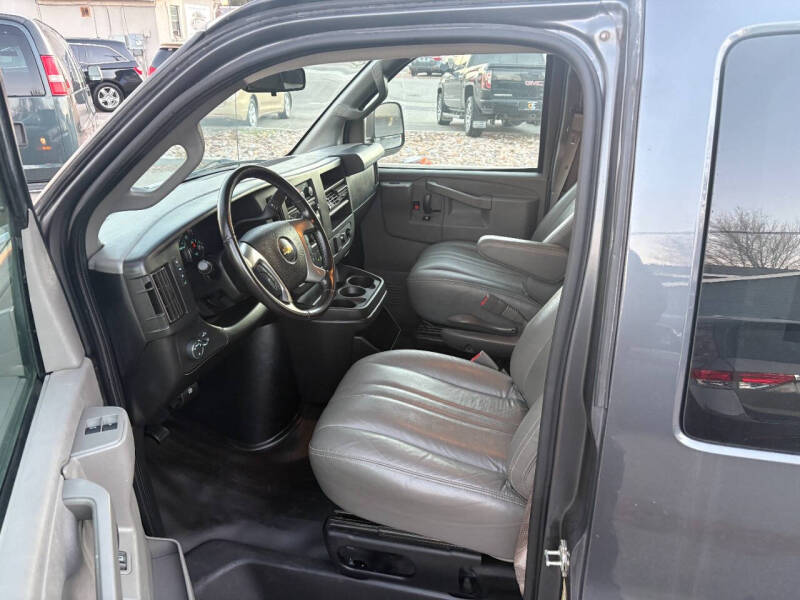 2017 Chevrolet Express LS 3500